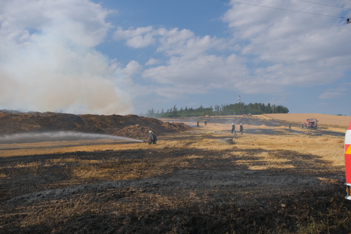 pozarpoleHlubocec (7).JPG