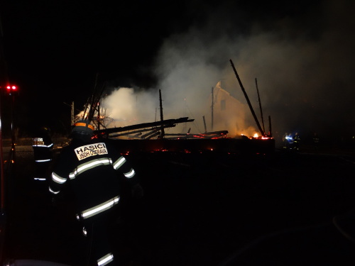 pozarsamota2objektySilherovice (OP) (8).JPG