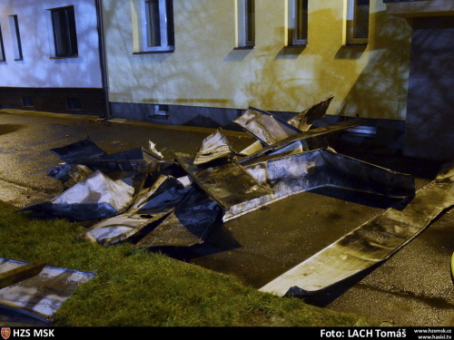 pozarstrechadumOrlova_II (13).JPG