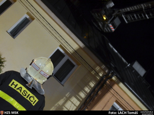 pozarstrechadumOrlova_II (14).JPG