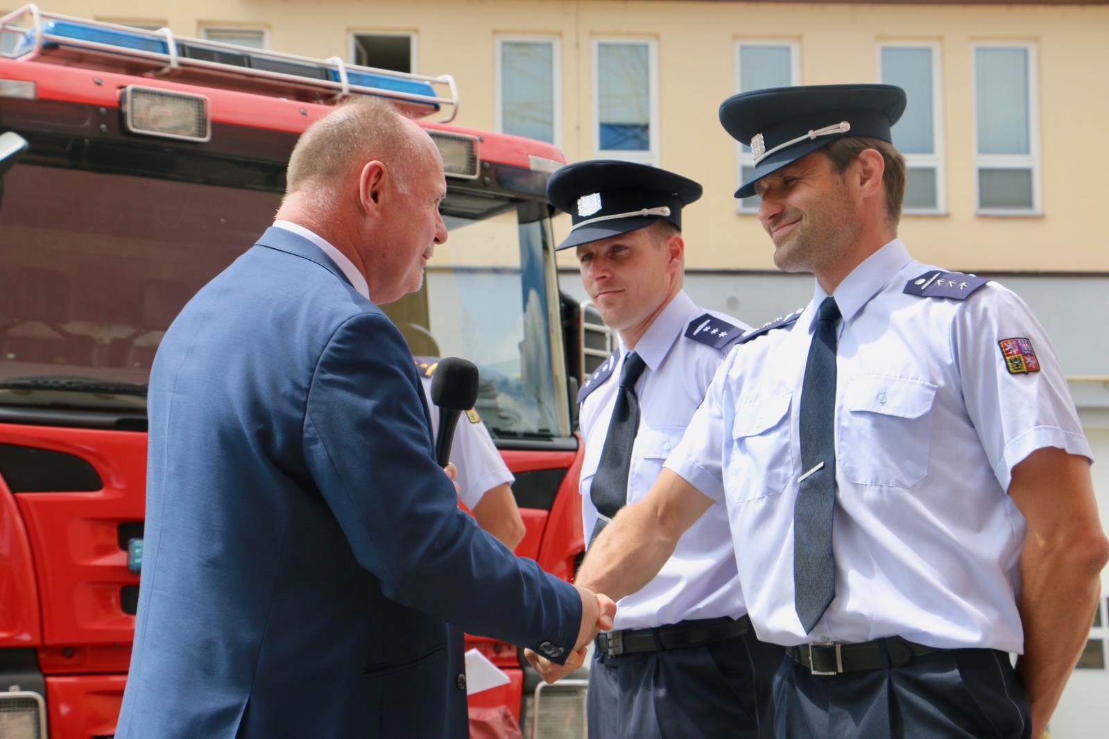 predavani techniky a podekovani za reprezentaci 19.6.2018 HZS OLK