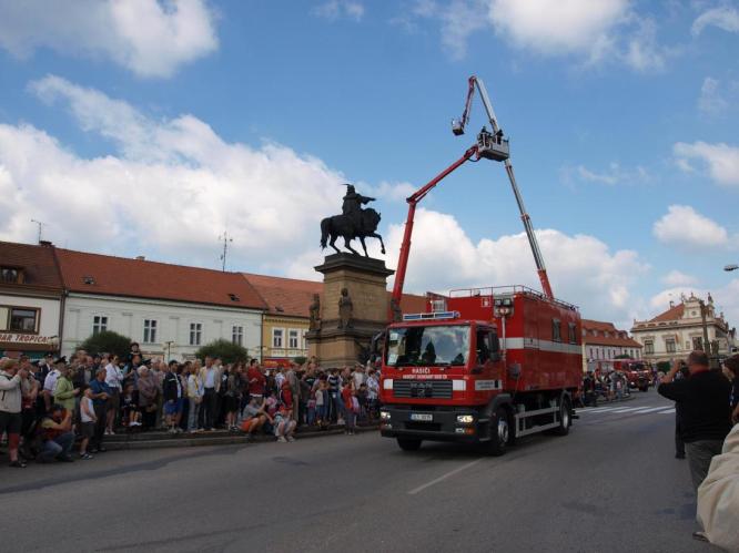 prujezd techniky.JPG