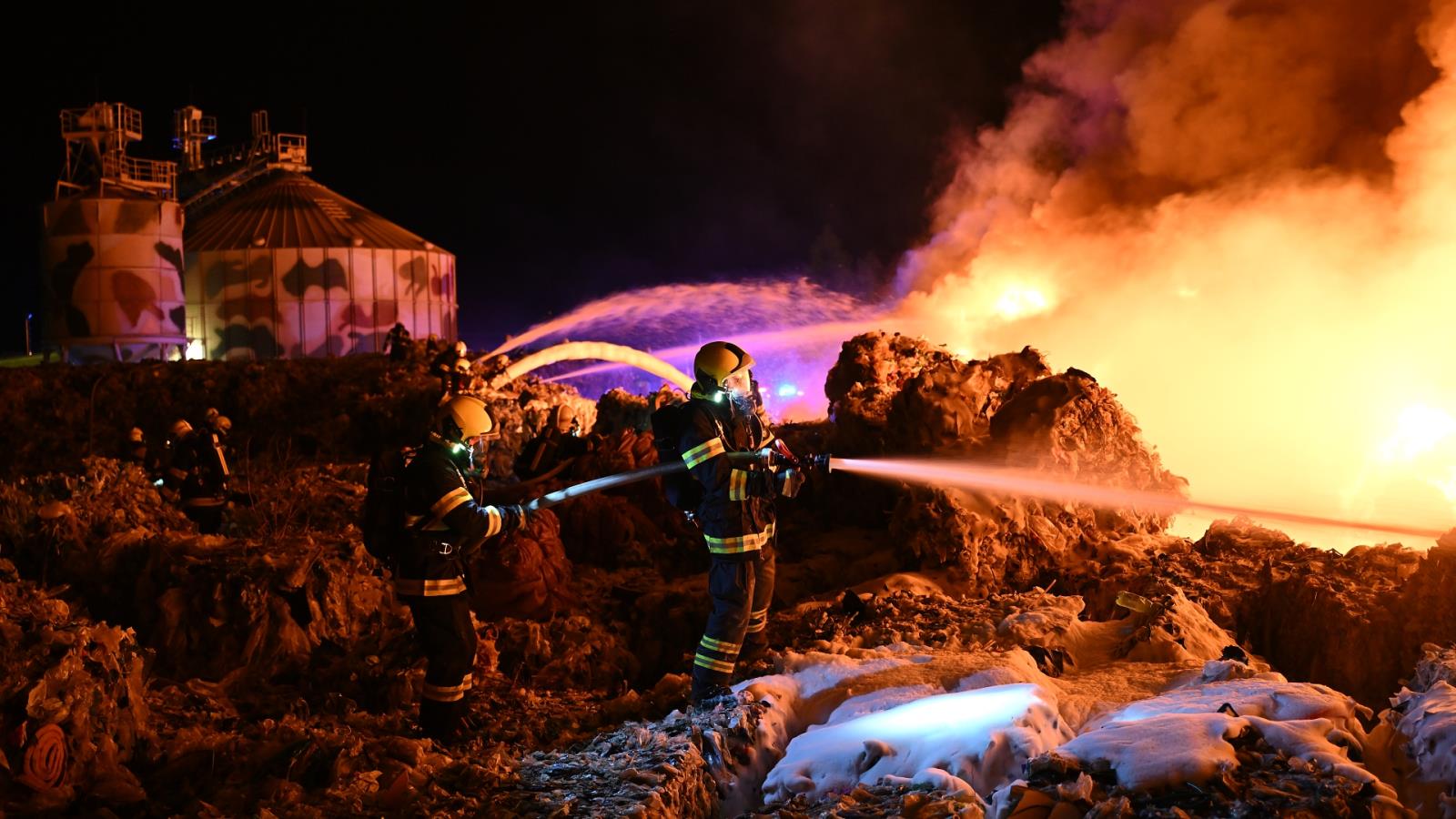 Požární obrana z povrchu vedlejší deponie