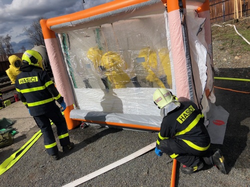 unikkyselinaBruntal (3).jpg