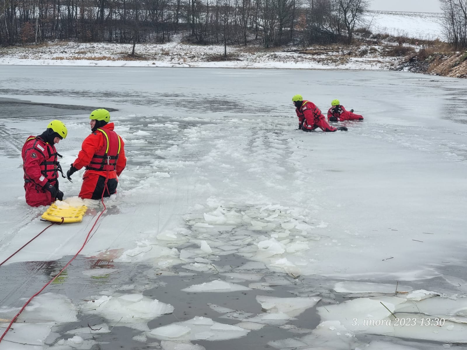 výcvik na ledové ploše (6).jpg