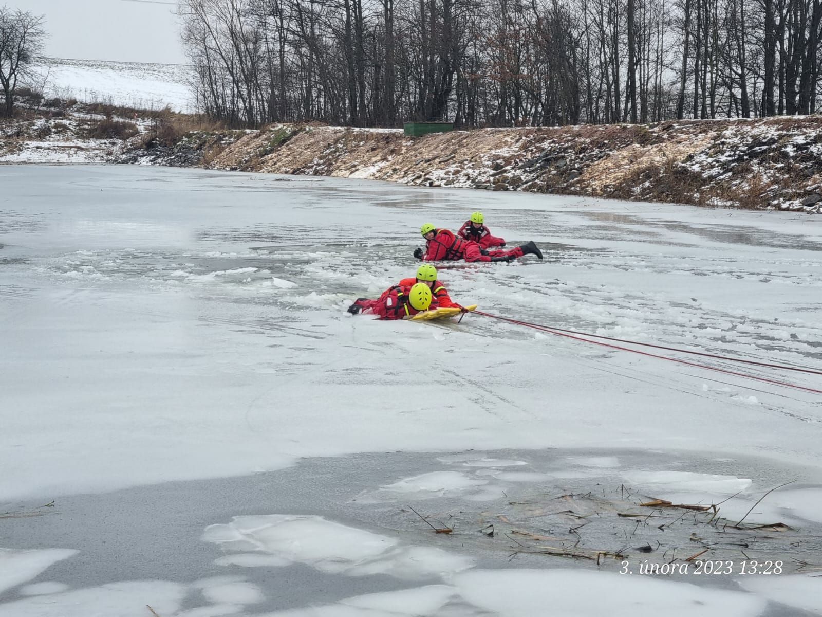 výcvik na ledové ploše (9).jpg