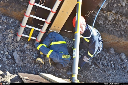 vycviksutinyDirect_Ostrava_Libros (7).jpg