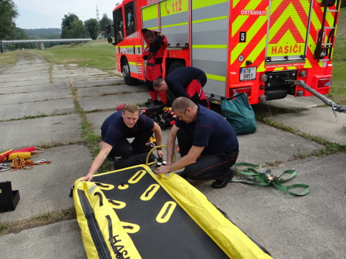 vycvikzachranajezLhotka (1 OV).JPG