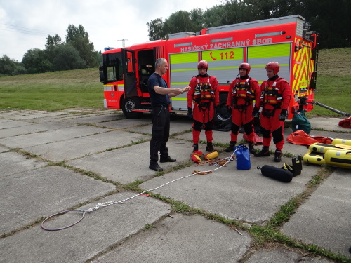 vycvikzachranajezLhotka (4).JPG