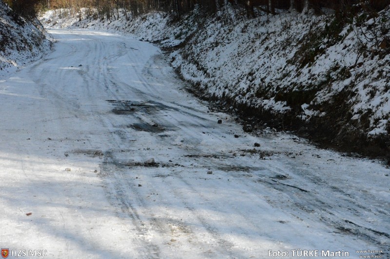 vyprosteniPLkamionHlubocec (6).jpg