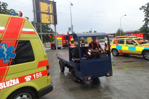 zachranamuzvlakSvinov (3).JPG