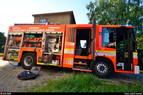 zenakanalrukaHrabova (10).JPG