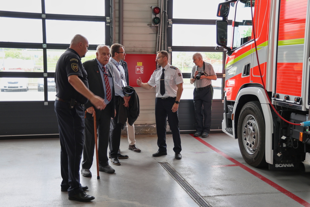 mjr. Ing. Michal Pathy, George Patton Waters, Jiří Berkovec, plk. ing. Pavel Musil, Miroslav Tlustý.JPG