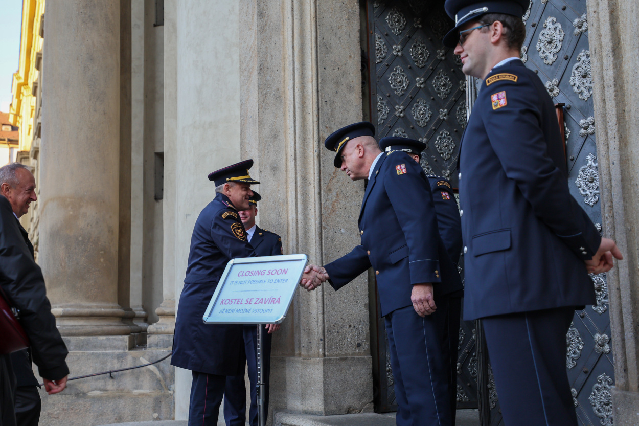 Hosté Podzimního hasičského koncertu si užívají hudební zážitek se souborem Hradišťan a Jiřím Pavlicou