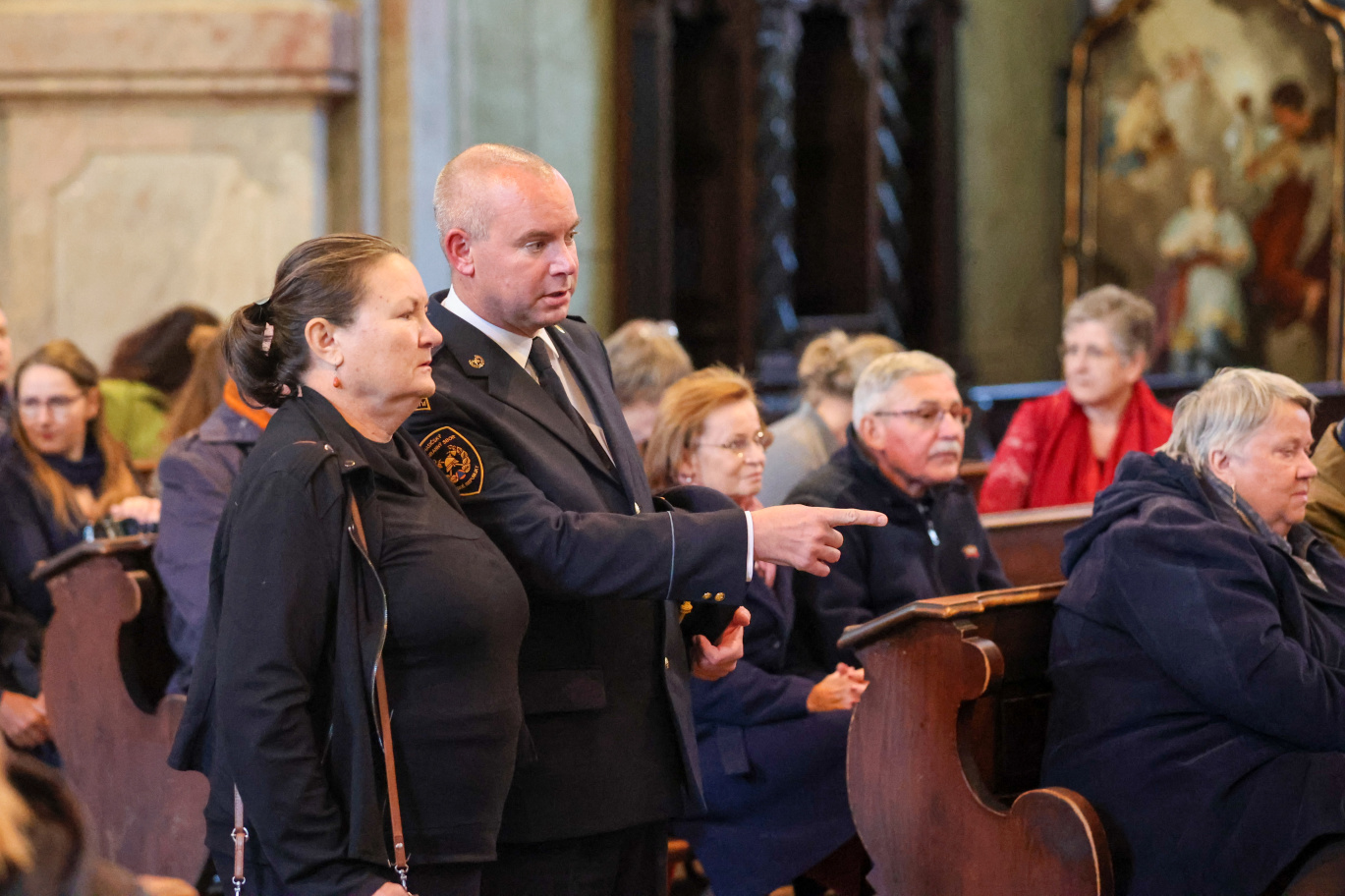 Hosté Podzimního hasičského koncertu si užívají hudební zážitek se souborem Hradišťan a Jiřím Pavlicou