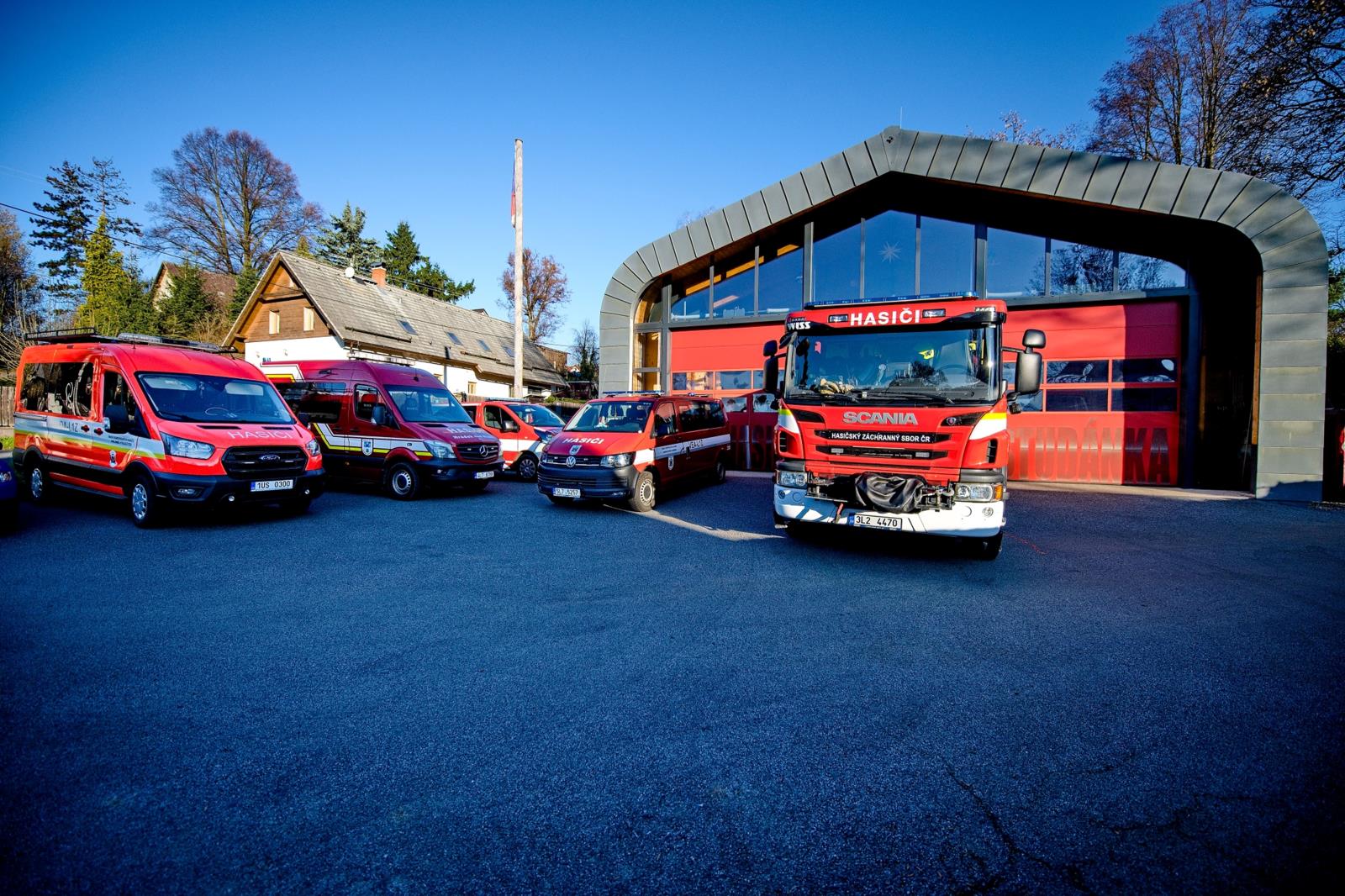 Spolupráce dvou česko-saských projektů_Společné výcviky – hasební práce a práce s motorovou pilou.jpg