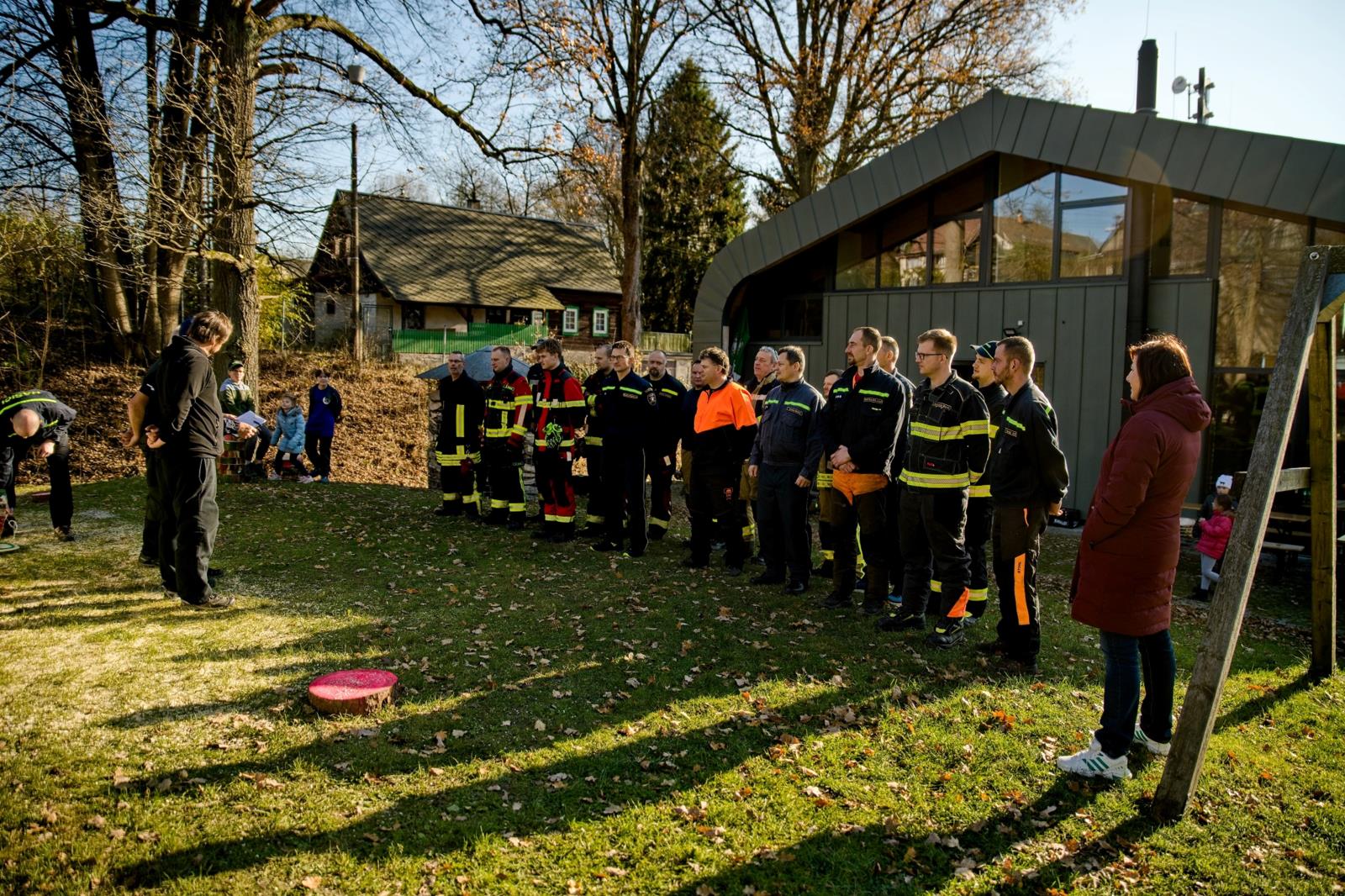 Spolupráce dvou česko-saských projektů_Společné výcviky – hasební práce a práce s motorovou pilou_8.jpg