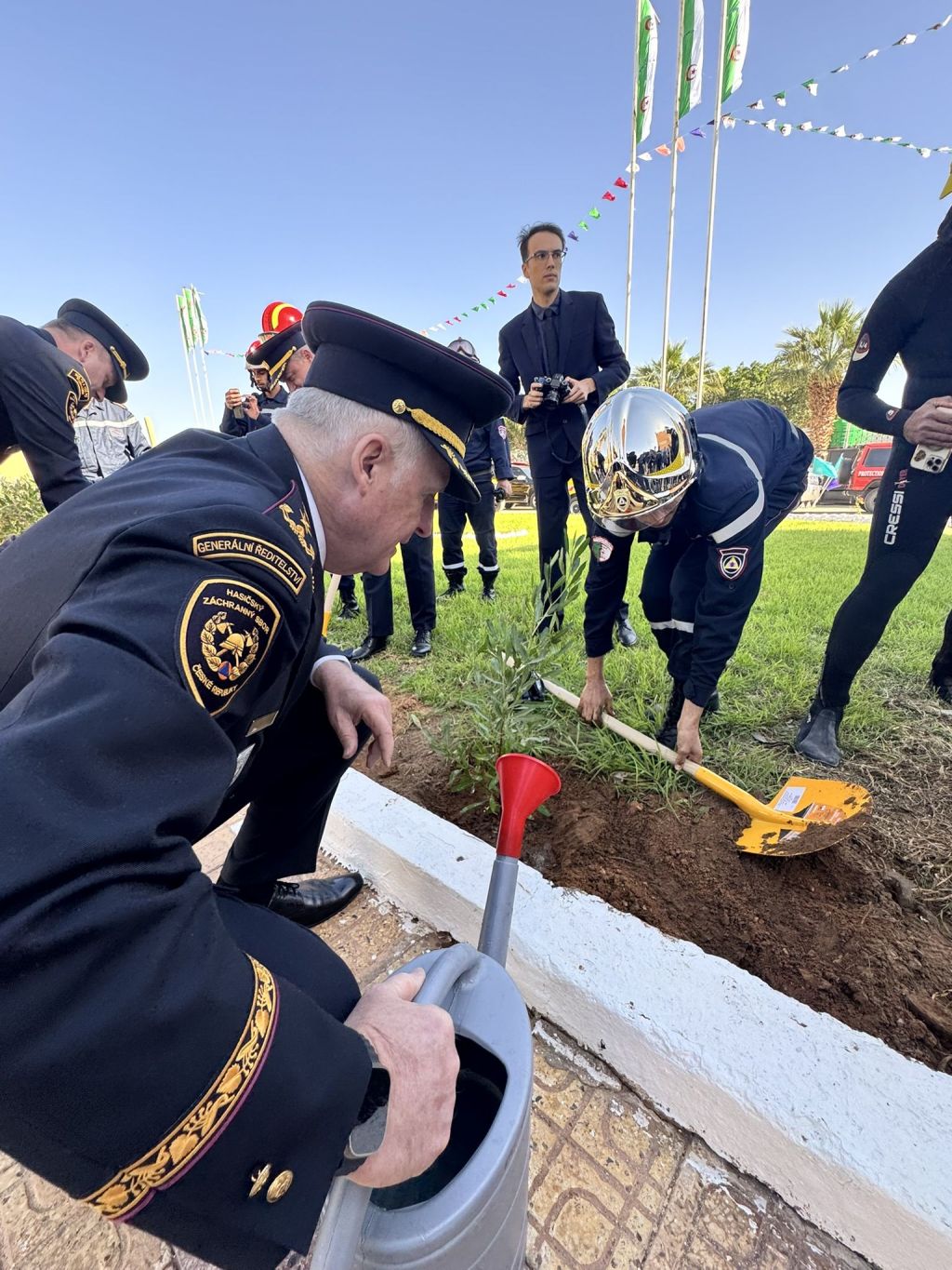 Delegace vedená generálním ředitelem HZS ČR genpor. Vladimírem Vlčkem absolvovala ve dnech 7. až 11. listopadu 2025 pracovní návštěvu Alžírské lidové republiky.