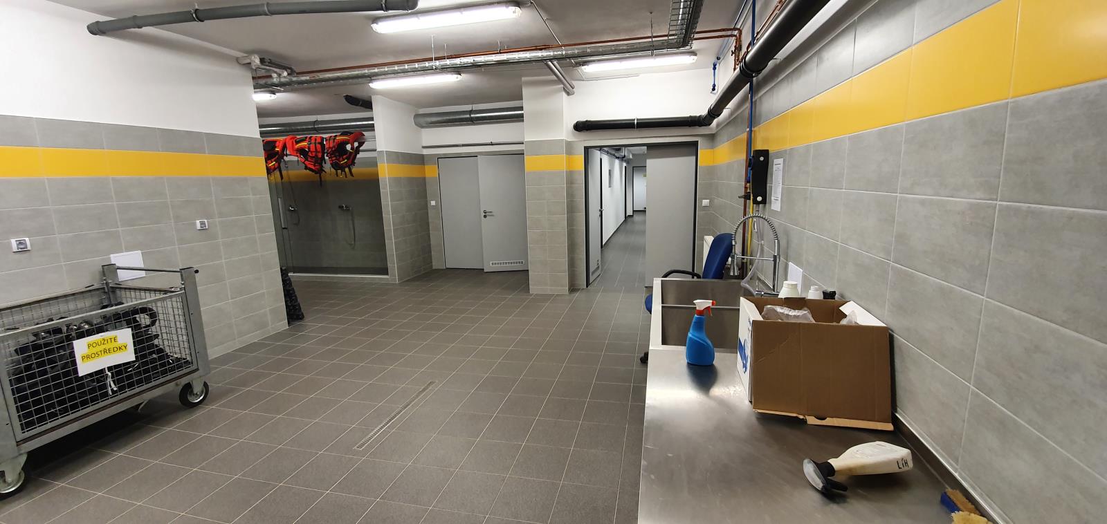 Chemická služba - mokrá dílna (2).jpg