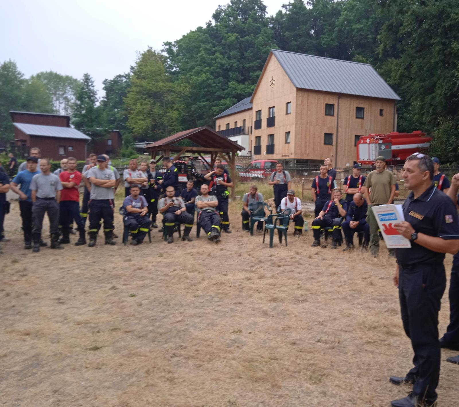 Ranní porada (3).jpg