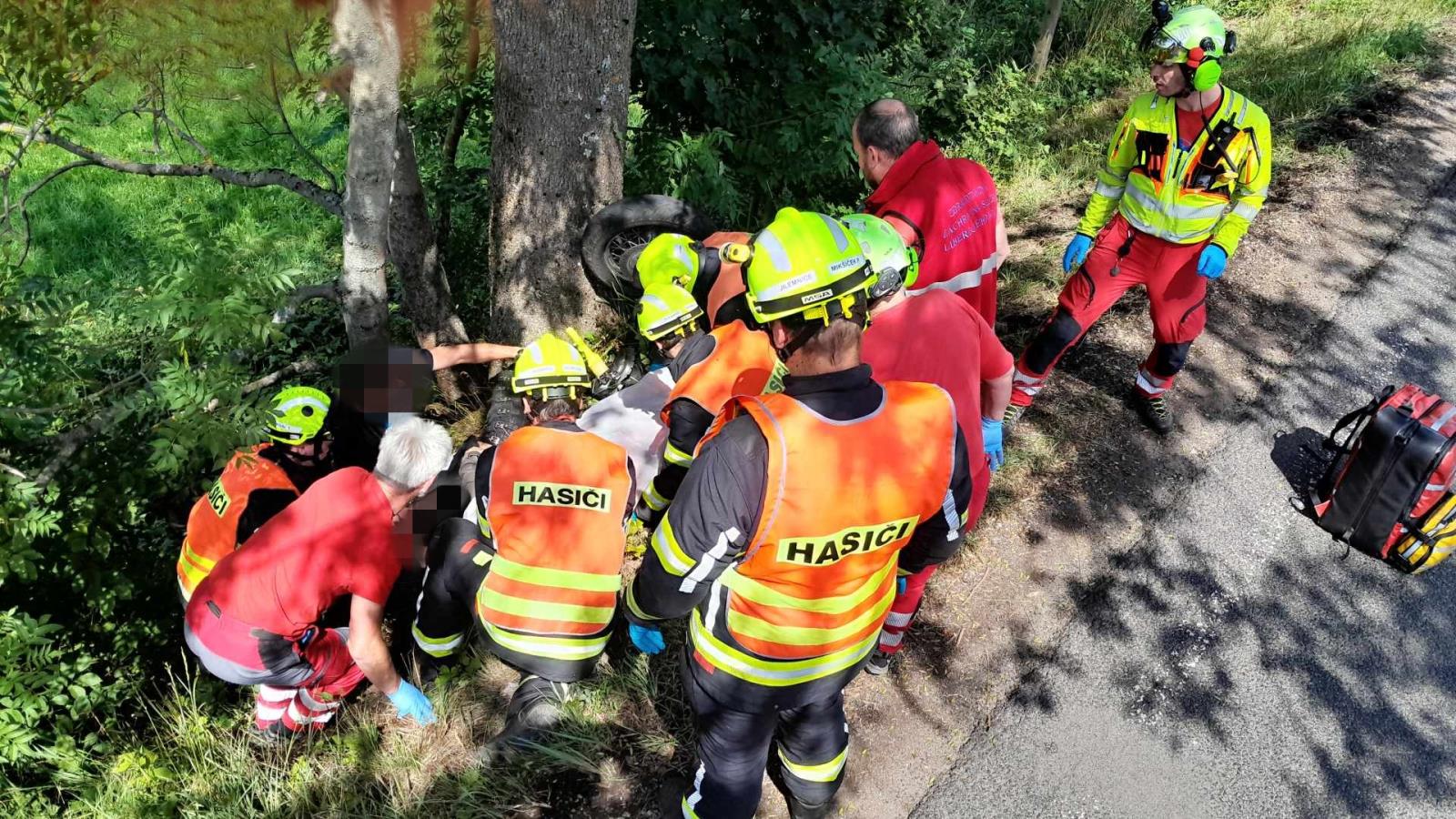 Informaci o dopravní nehodě přijalo Krajské operační a informační středisko HZS Libereckého kraje v sobotu kolem půl třetí odpoledne