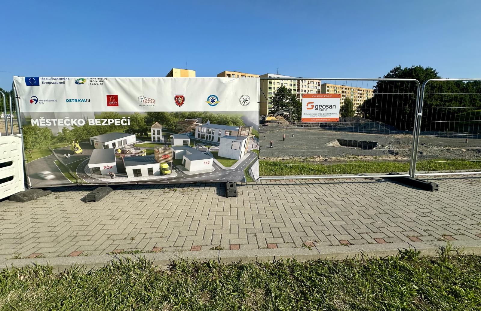 Stavba areálu Městečka bezpečí (srpen 2025).jpeg