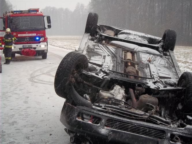 Hasiči dnes také zasahovali ve Velinách, kde se zranila těhotná žena