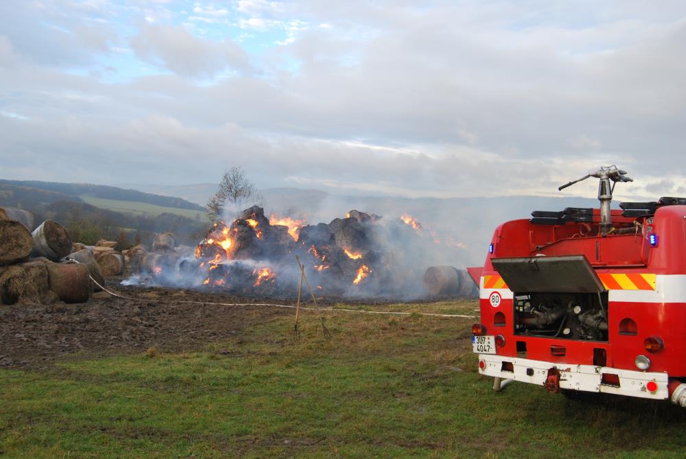 Ilustrační požár stohu 1.jpg