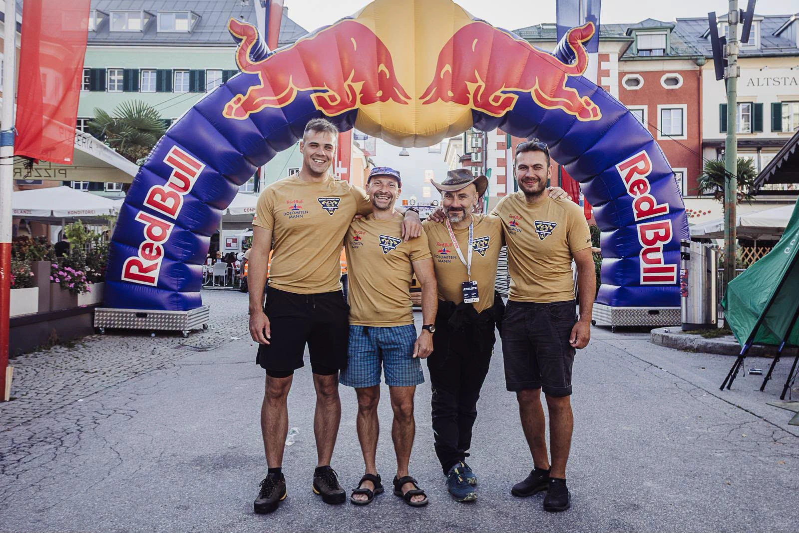 Hasiči z Královéhradeckého kraje čelili náročné výzvě při Red Bull Dolomitenmann
