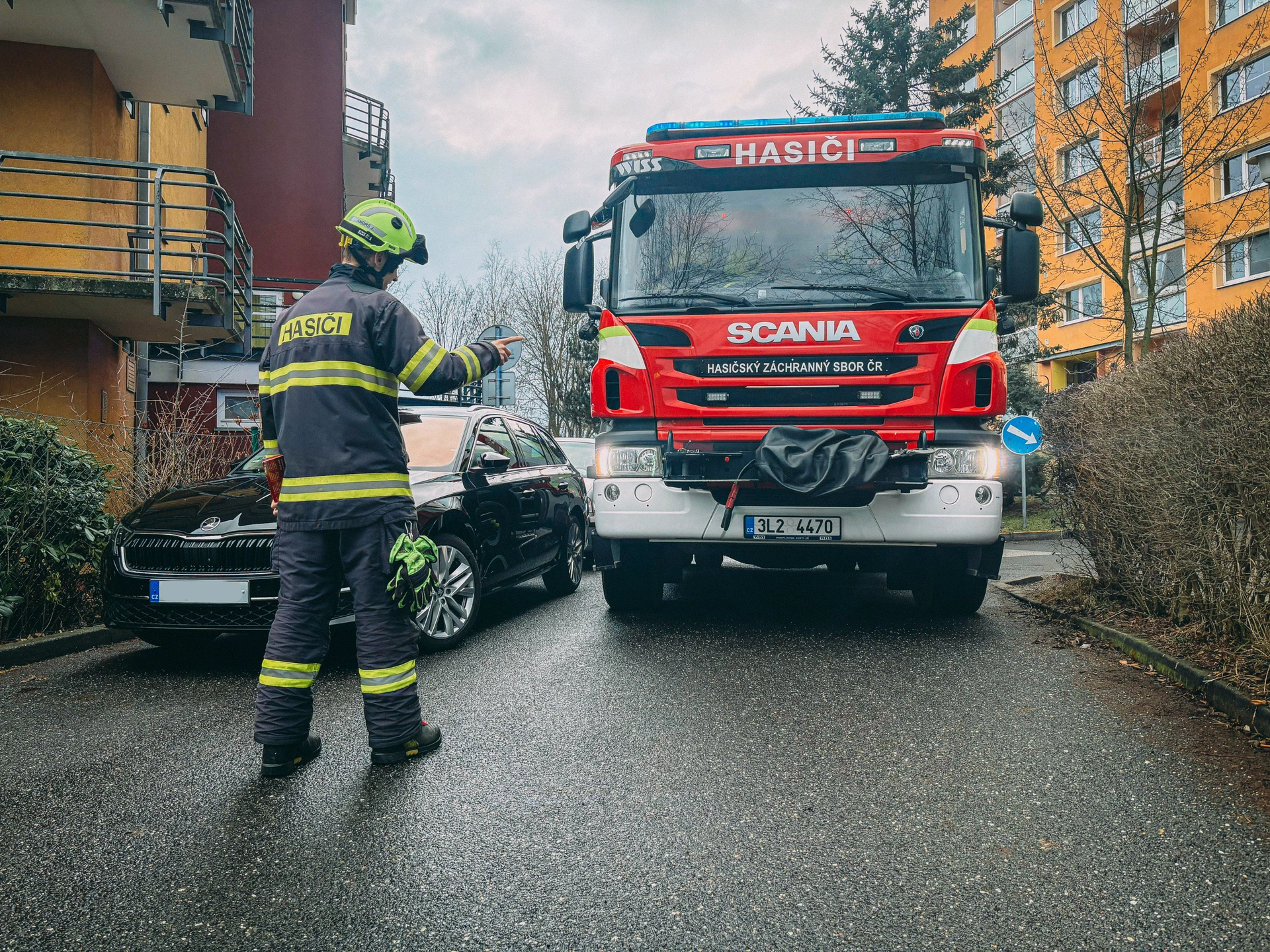 Chcete pomoct hasičům? Parkujte s rozmyslem!