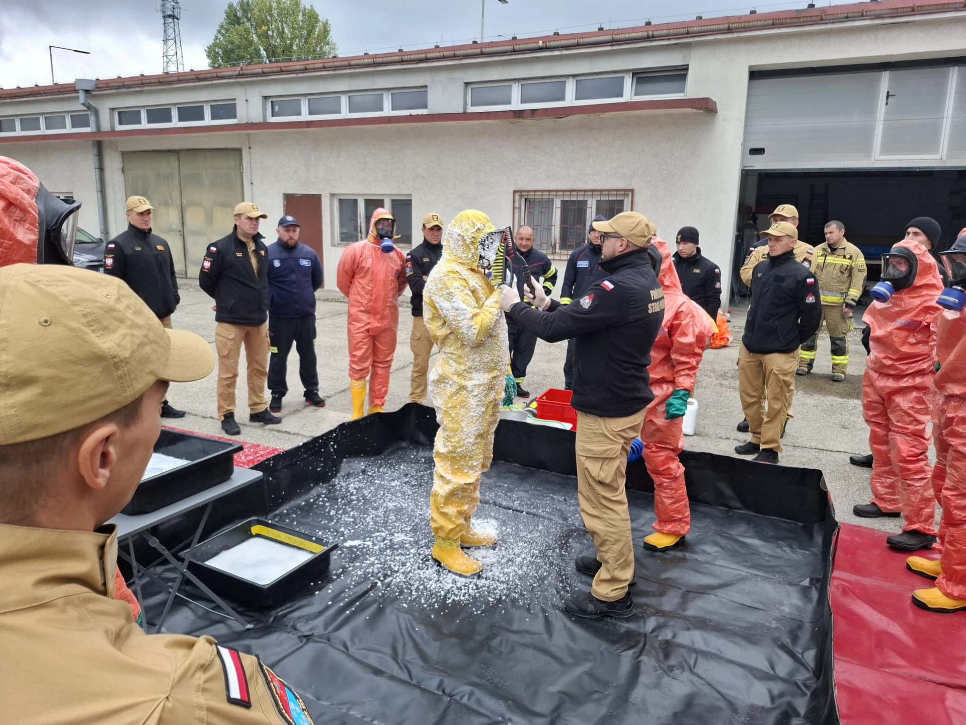 Velitelé z Jeseníku navštívili Centrální hasičskou školu v Polsku