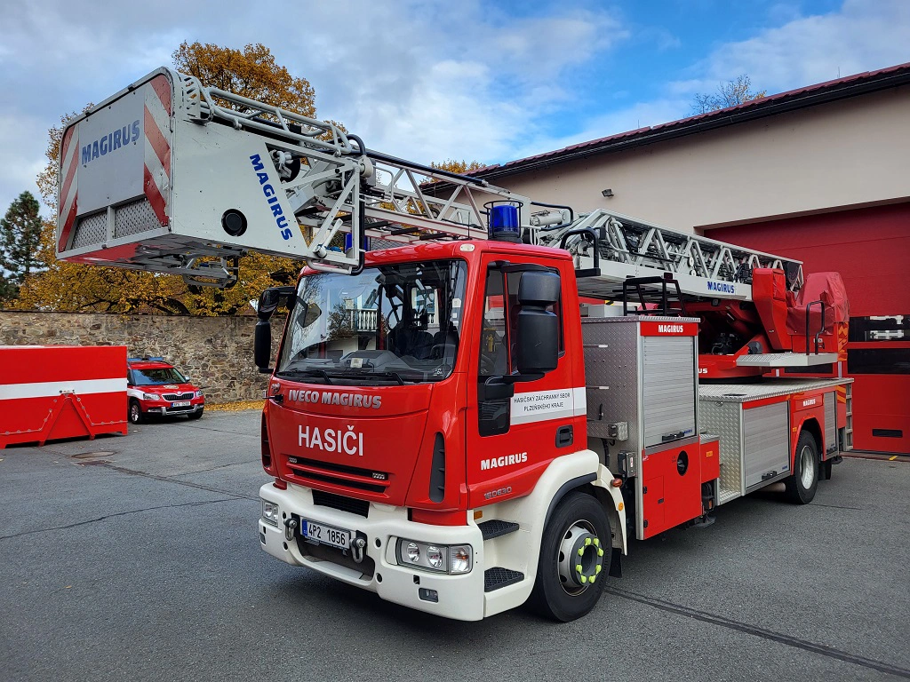AZ 30-S1 Iveco Magirus