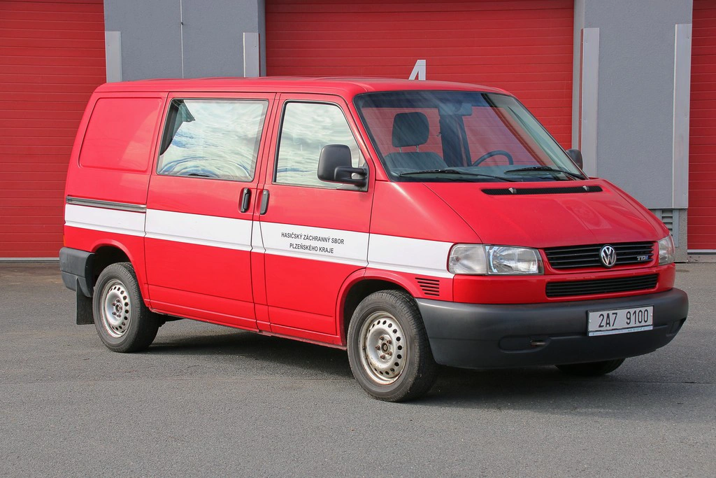 Dopravní automobil