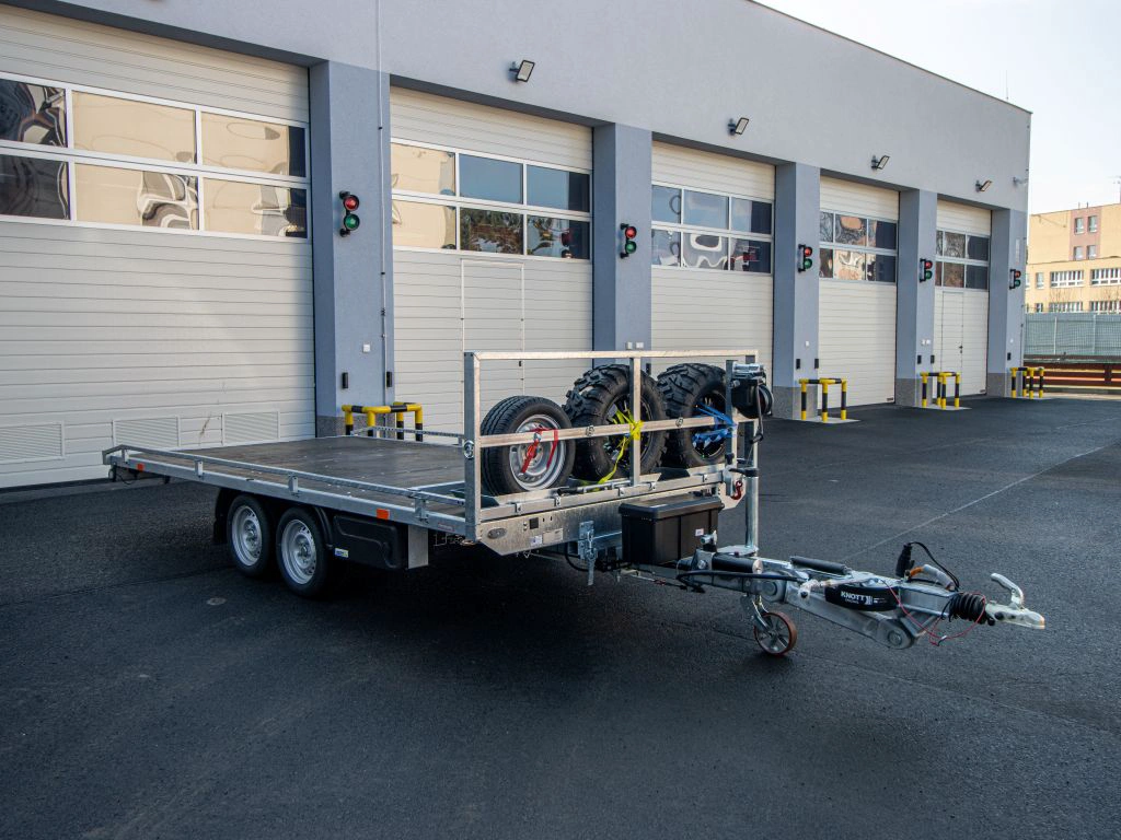 Přívěs odtahový Agados