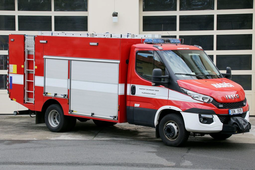TA IVECO DAILY L1