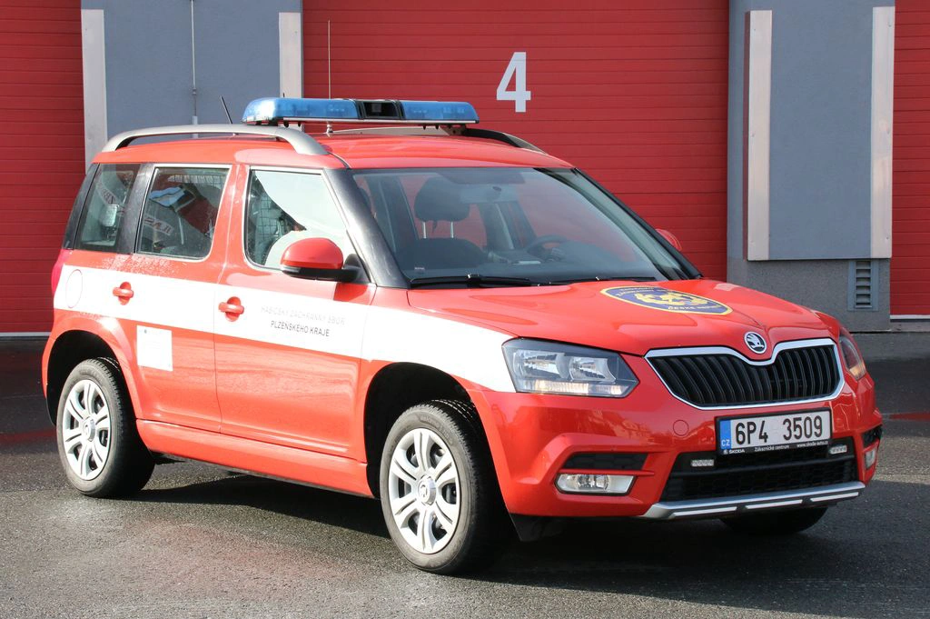 Velitelský automobil