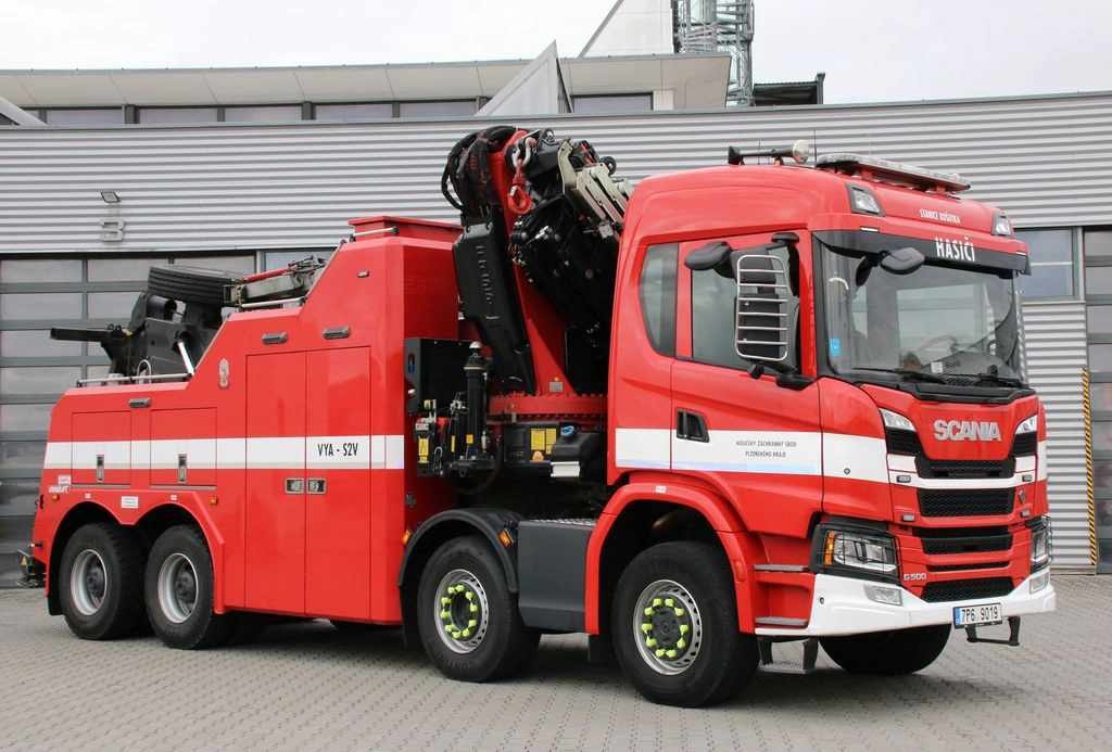 Vyprošťovací automobil na podvozku Scania 8x6